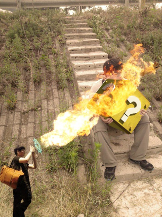 Illustration for article titled Korea's Photoshop Trolls Make the Internet a Better Place